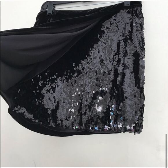 ZARA Sequin Velvet Mini Faux Wrap Tulip Skirt - Picture 6 of 6